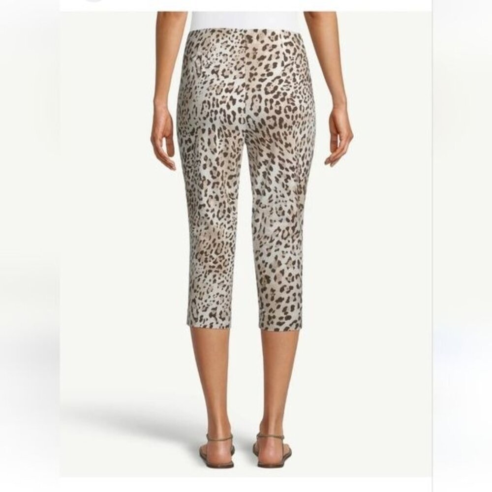 Chicos Leopard Print Crop Pants Beige Brown Animal Print Stretch Trousers Size 1